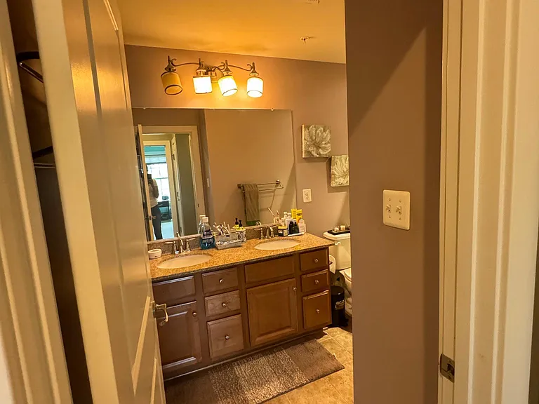 13679 Neil Armstrong Ave — Photo 16