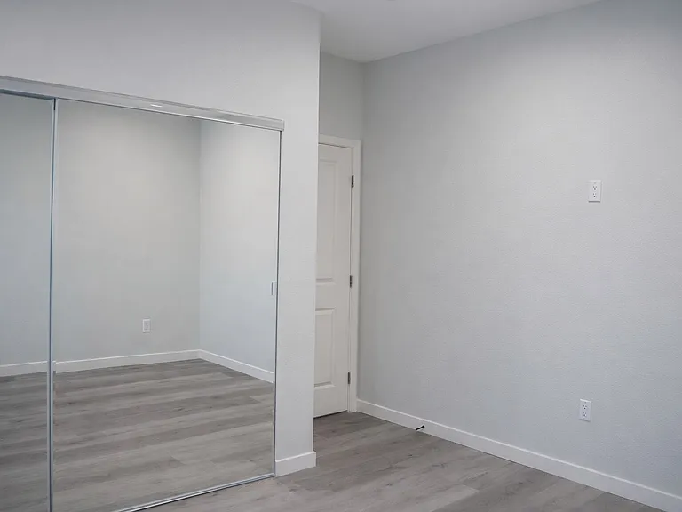 20147 1/2 Dorothy St — Photo 5