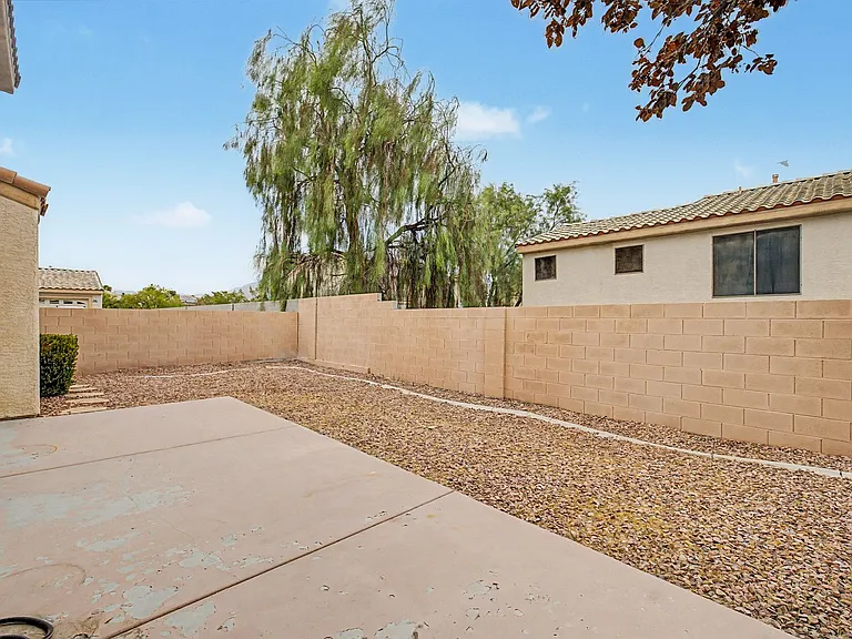 7928 Horn Beam Ct — Photo 24