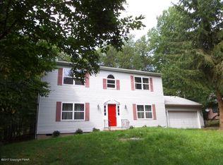 9885 Breezeway Ter, Tobyhanna, PA 18466