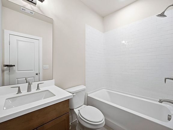 4th image of 1244 Winterhaven Dr Suite 360-304