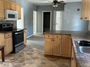 5 Zoar Ave APT 3, Chicopee, MA 01020