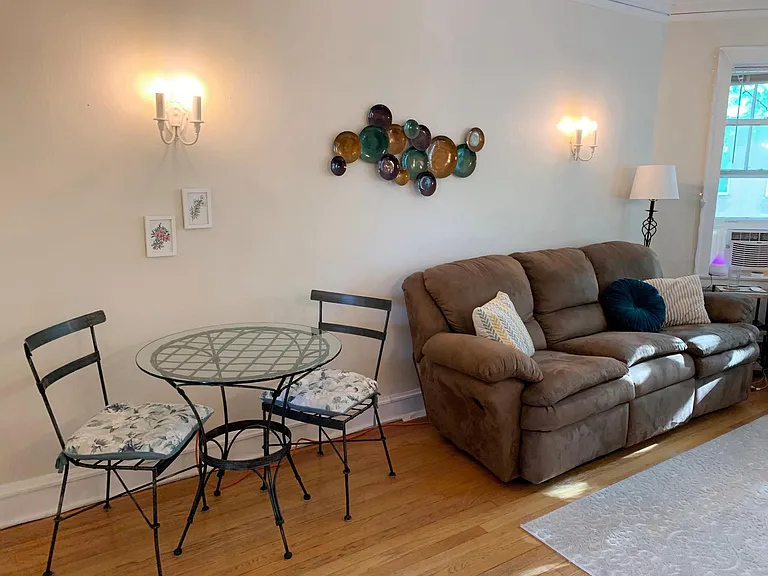 3709 N Hoyne Ave #2 — Photo 3