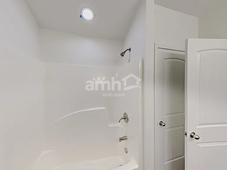 159 Biscayne Ter — Photo 11