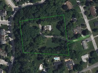 1 Vaucluse Ln, Baltimore, MD 21208