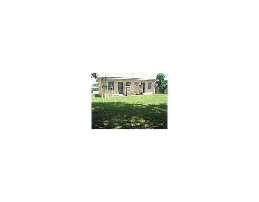Building Photo - 5734 NW 12th Ave #2
