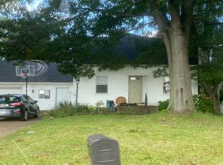 4685 Broadway Ave, Louisville, OH