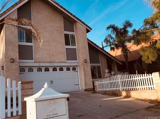 15327 El Casco St, Sylmar, CA 91342