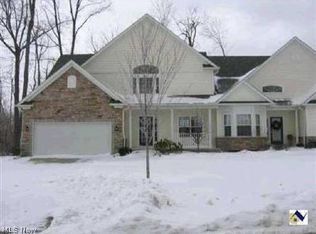 11132 Quail Hollow Dr, Painesville, OH 44077