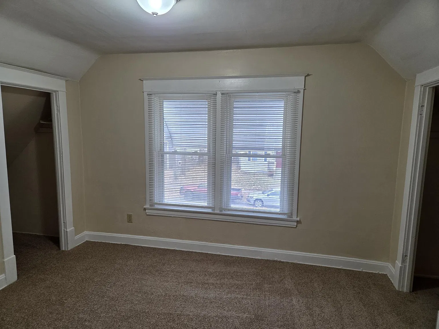 3 bed, 1088 sqft, $2,000 — Photo 4