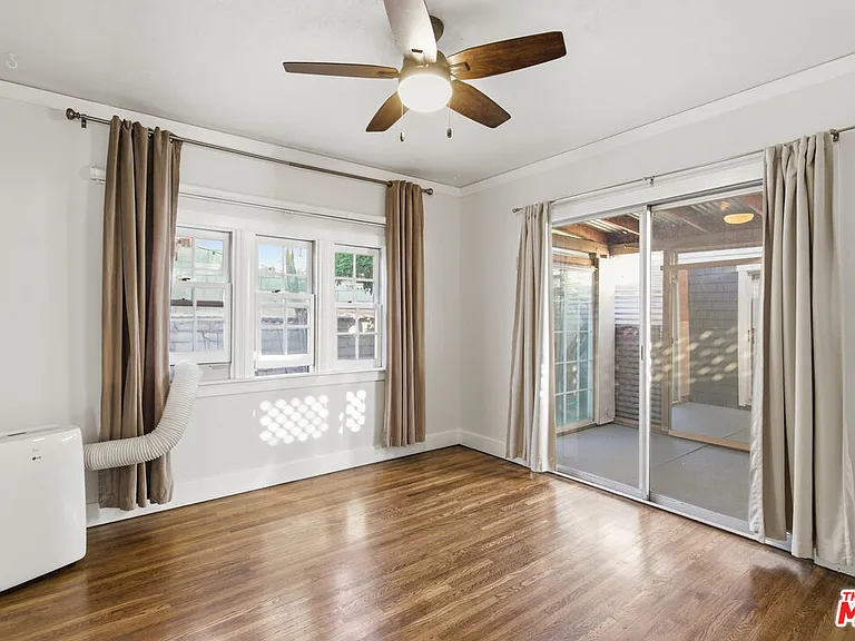 316 E Ellis Ave — Photo 19