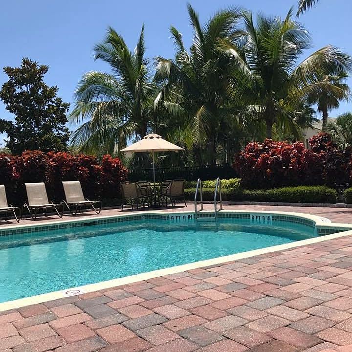 Community pool