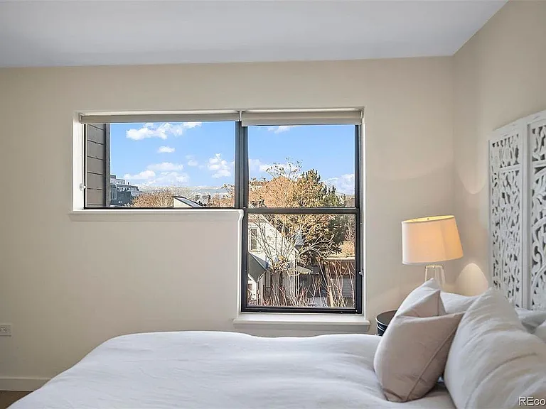 350 Detroit St #303 — Photo 14