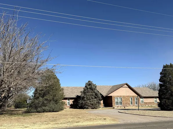 1012 W Castleberry Rd, Artesia, NM 88210