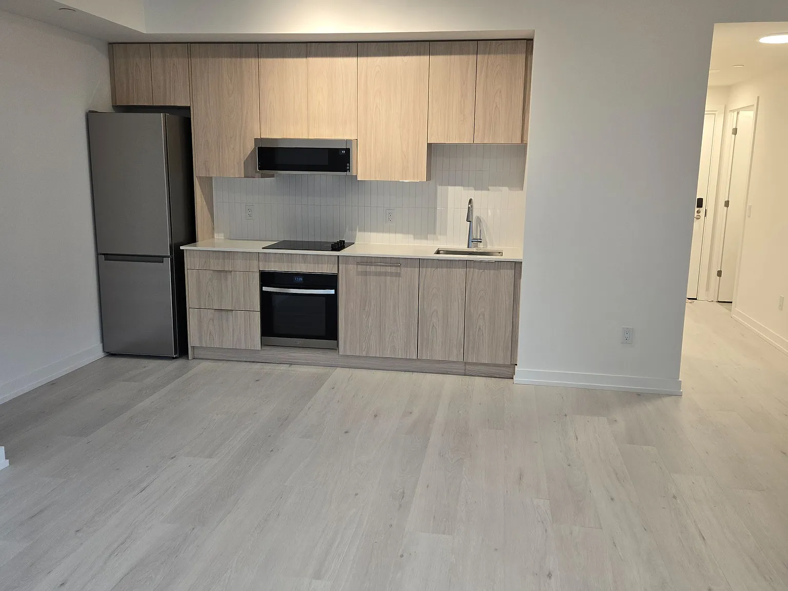 2 bed, $2,200 — Photo 3