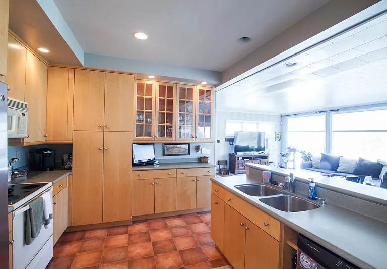 8550 Keller Rd — Photo 11