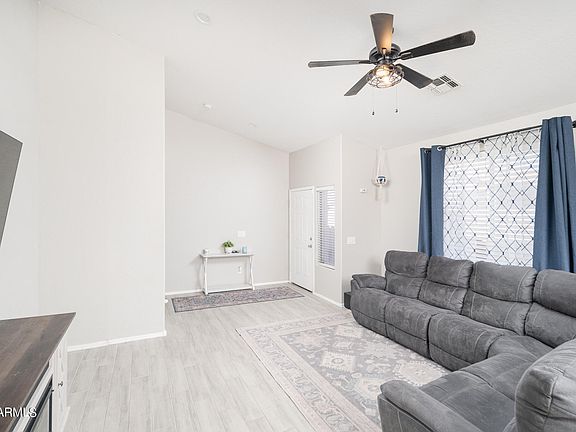 5th image of 16923 W LUNDBERG Street