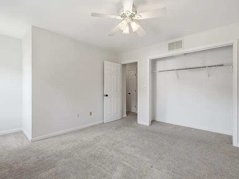 1294 Doubleday Dr — Photo 33