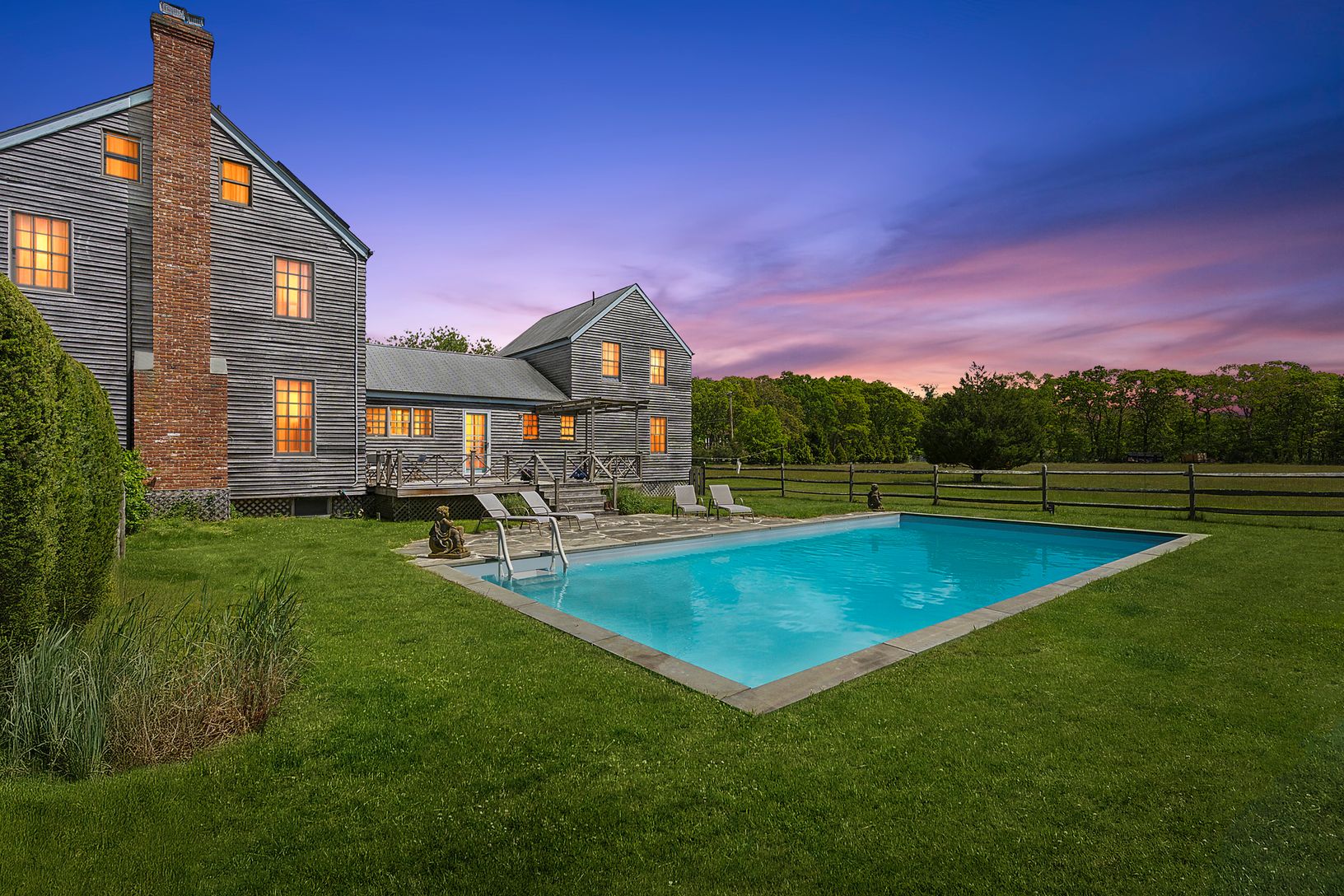  rear view with large pool