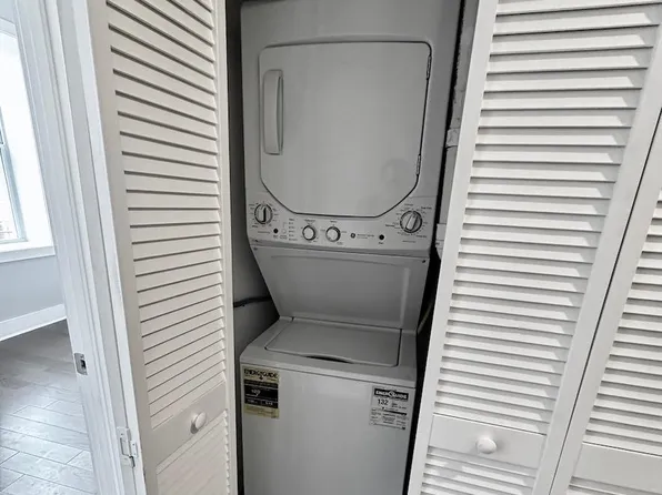 21 Hancock Avenue image 16 of 22