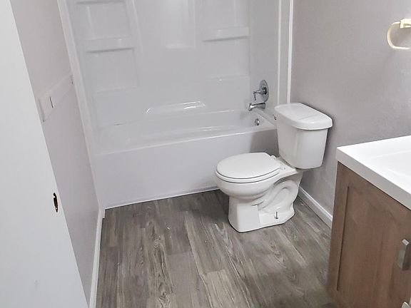 2nd image of 401 NW 3rd St #405-A