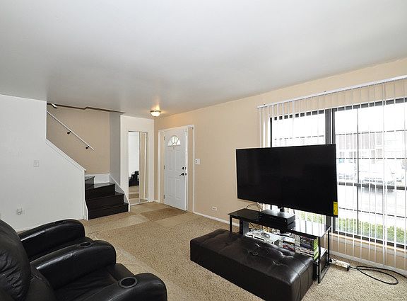 3rd image of 4166 Brentwood Ln
