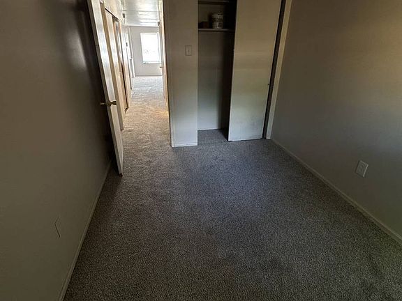 2nd image of 2831 Saxton Rd