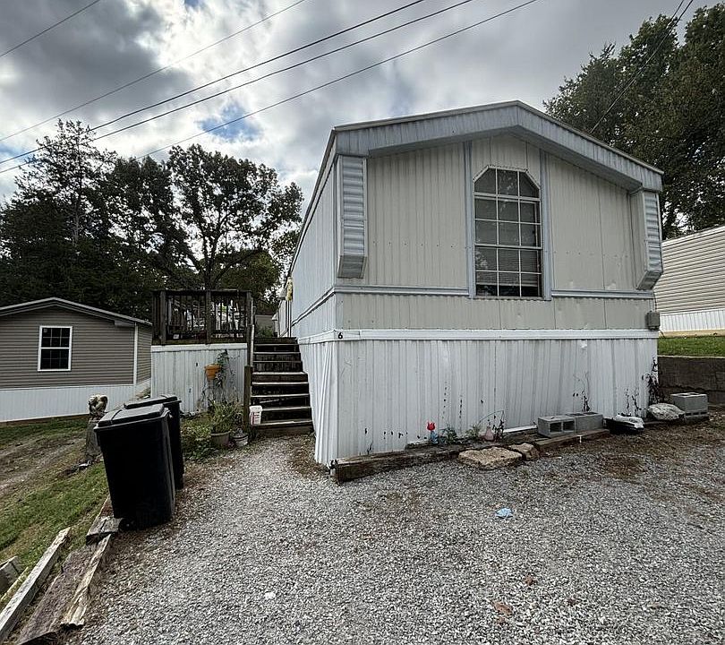 1st image of 1040 Harding Blvd #6
