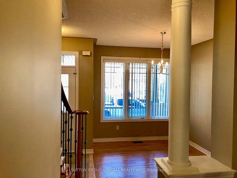 4 Stookes Cres — Photo 7