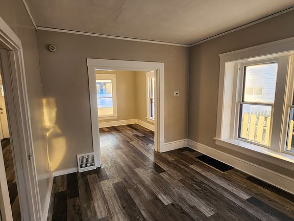 4th image of 1380 Moore St