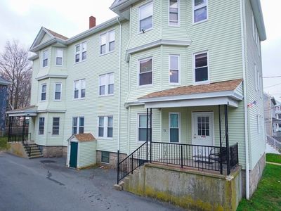 137 Oliver St, Fall River, MA, 02724
