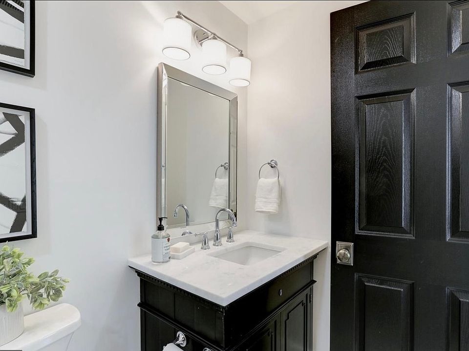 2nd image of 15110 Dunleigh Dr #2