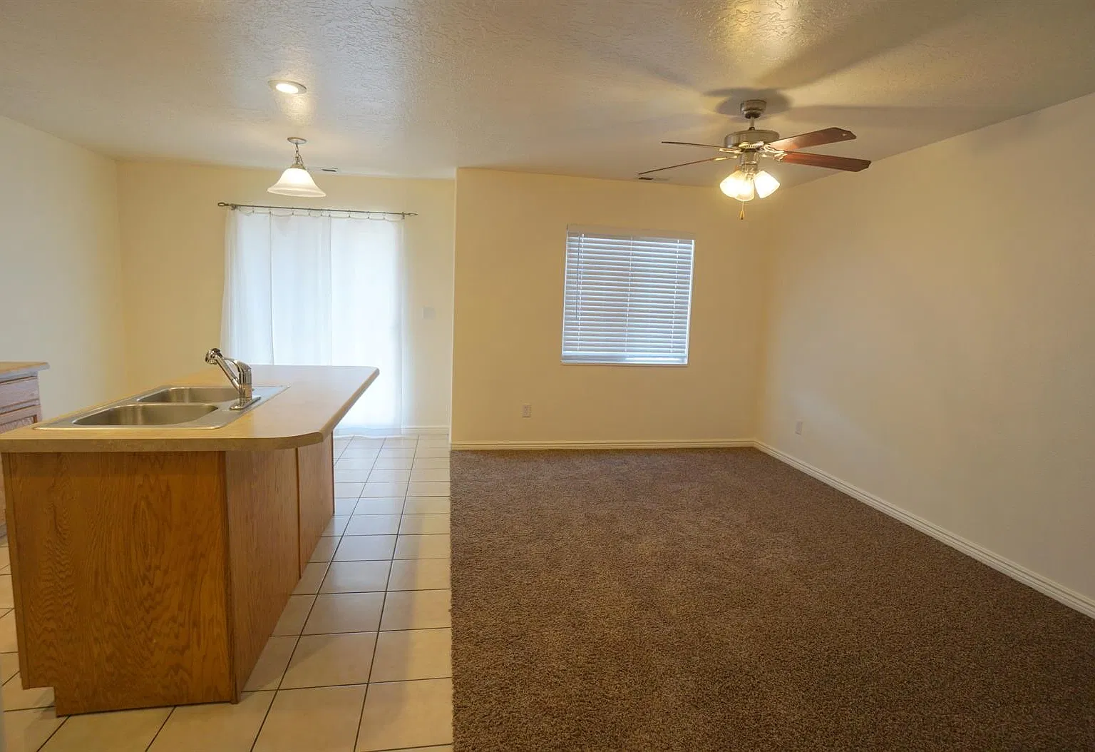 3155 S Hidden Valley Dr — Photo 4