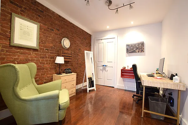 Rented by Joel Scharf, LREB | media 16