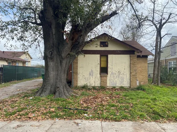 2715 Oakcliff St, Houston, TX 77023
