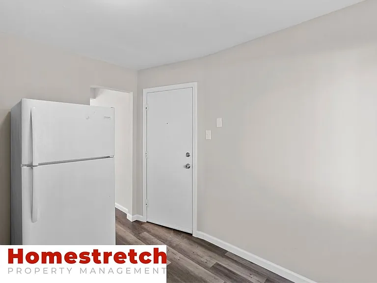 2 Bruce Dr #3 — Photo 9