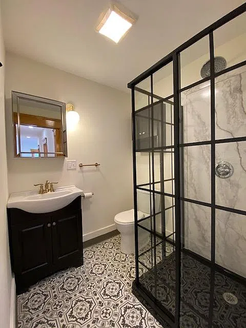 4 bed, 850 sqft, $4,600 — Photo 3
