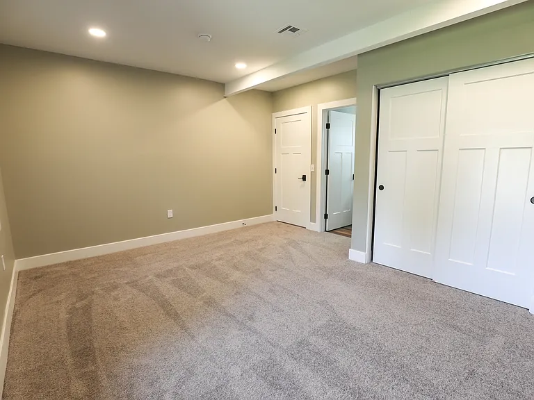 2101 Orchard Rd #5 — Photo 3