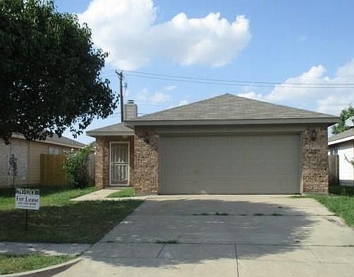 1st image of 1009 Olivewood Ln