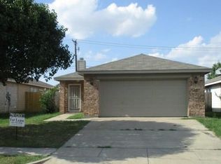 1009 Olivewood Ln, Fort Worth, TX 76140