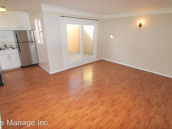 4th image of 140 Linden Ave APT 714