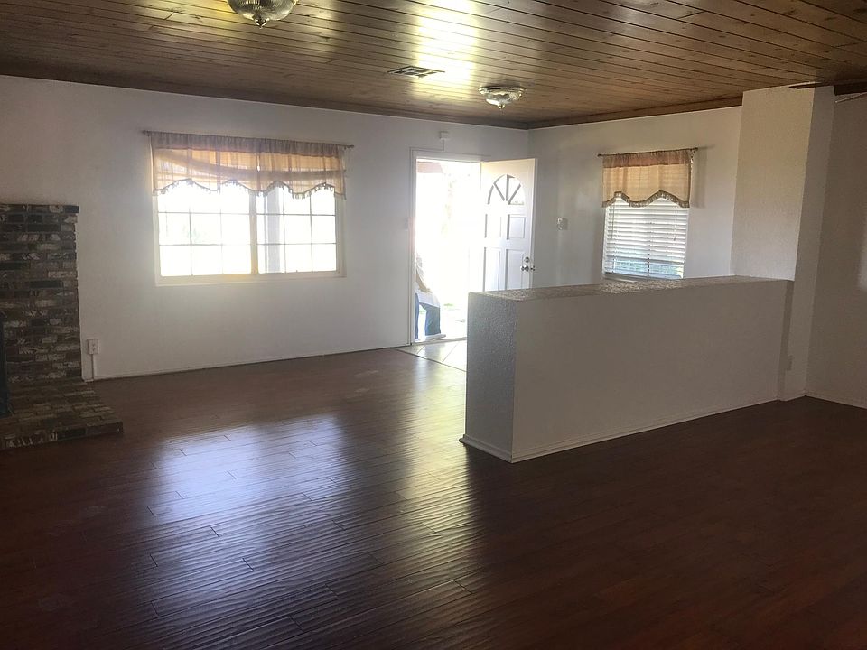2nd image of 3514 W Avenue N