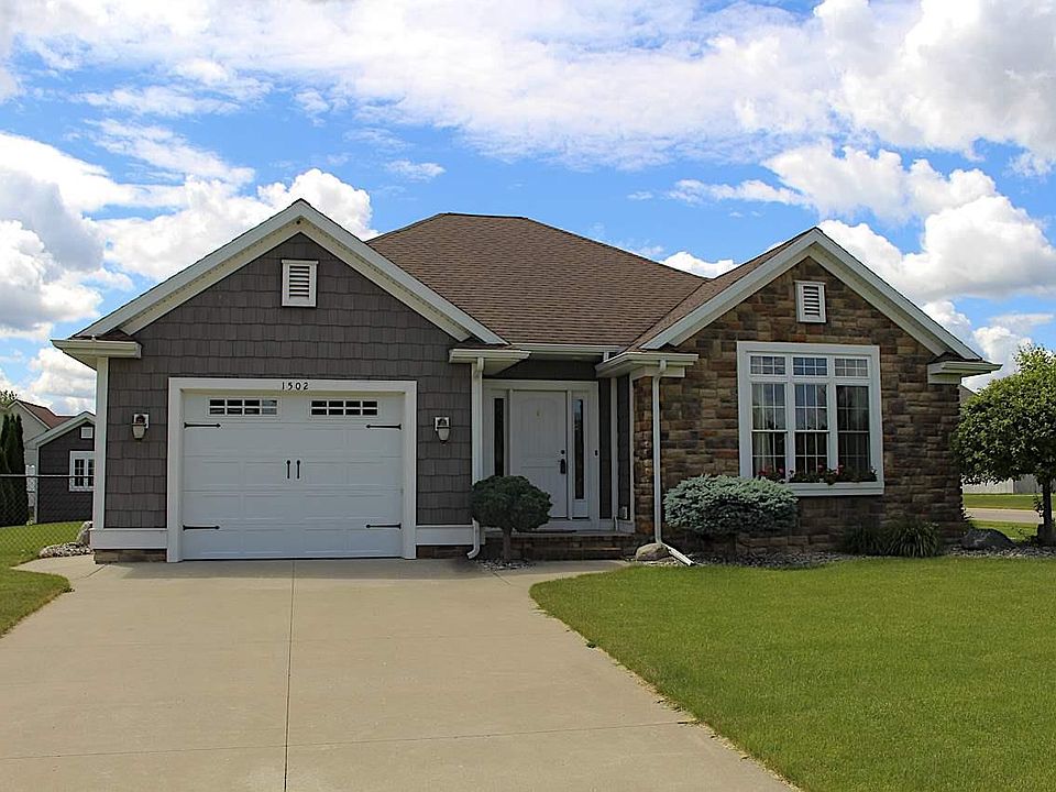 1st image of 1502 Batson Dr