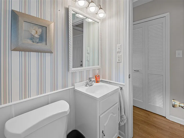 925 Westview Rd — Photo 11