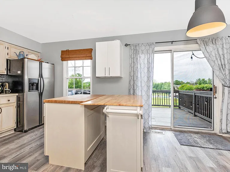 6338 Towncrest Ct — Photo 4