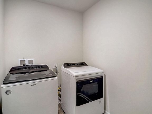 Full Size Washer & Dryer