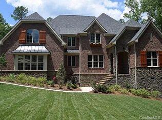 2072 Sugar Pond Ct, Fort Mill, SC 29715