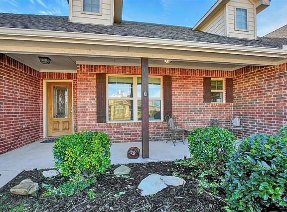 3rd image of 1138 Meadow Hill Dr