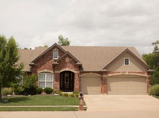 159 Carlton Point Dr, Wentzville, MO 63385