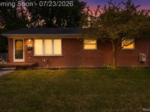 34011 Majestic St, Westland, MI 48185